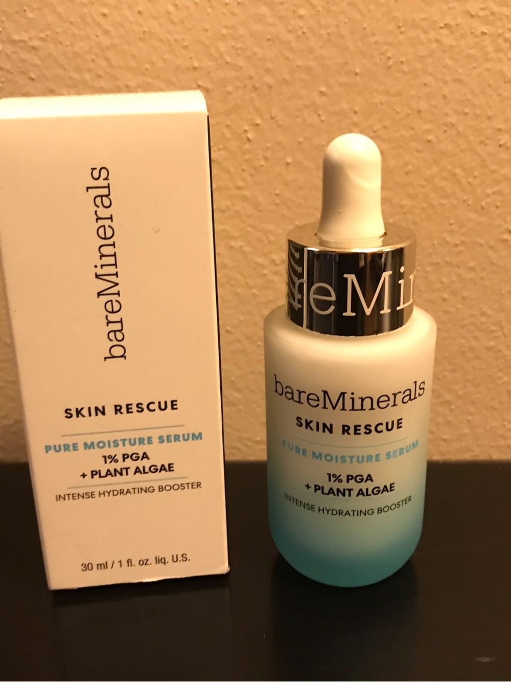 bareMinerals Skin Rescue Pure Moisture Serum - White/Blue